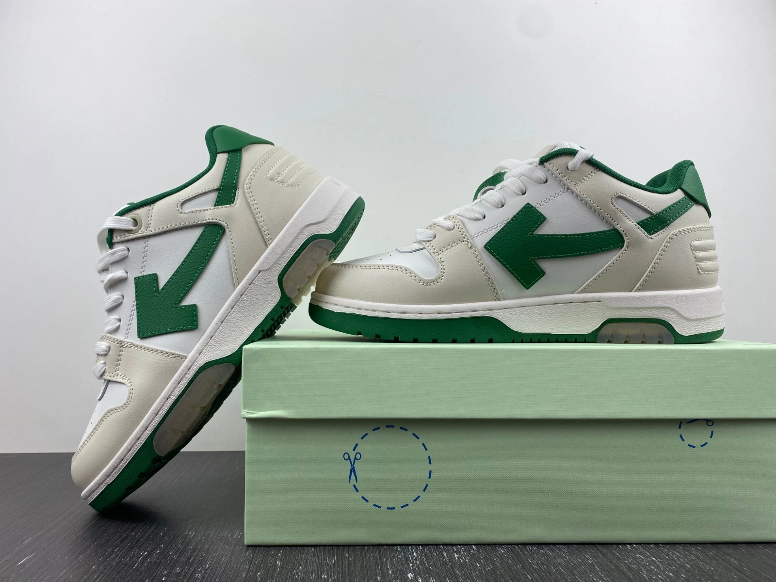OWT  OUT OF OFFICE SNEAKERS
