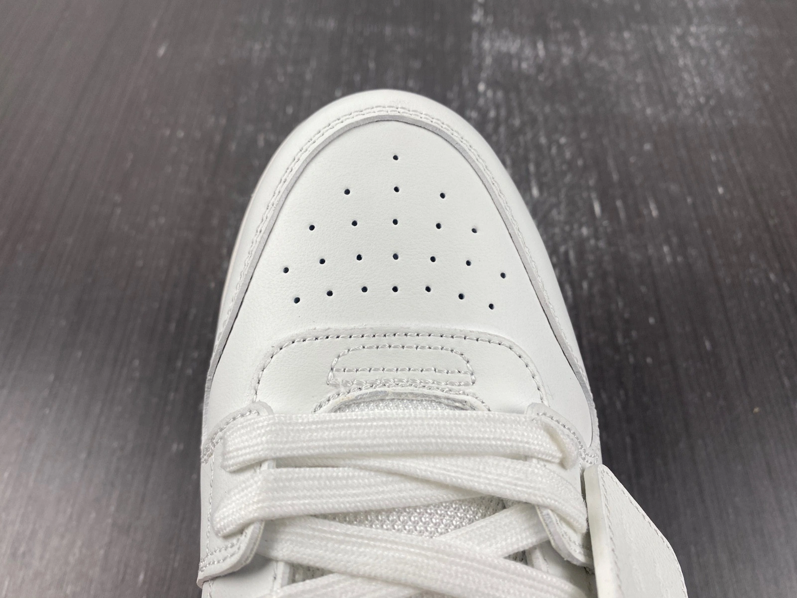 OWT  OUT OF OFFICE SNEAKERS