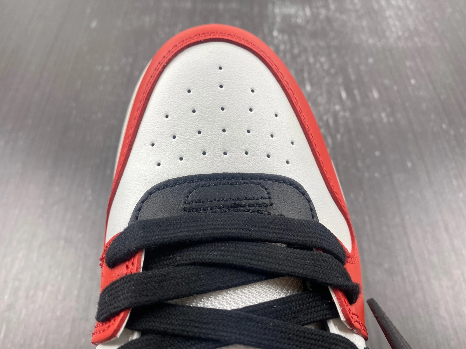 OWT  OUT OF OFFICE SNEAKERS