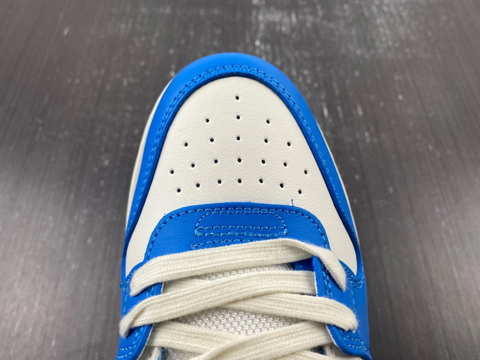 OWT  OUT OF OFFICE SNEAKERS