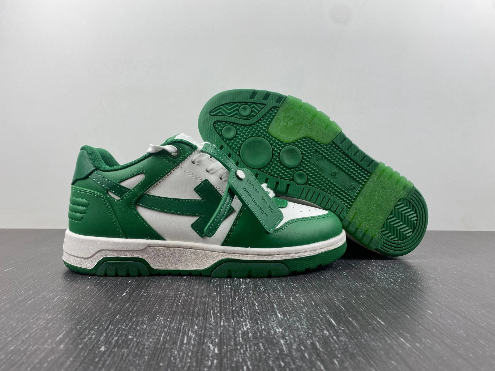 OWT  OUT OF OFFICE SNEAKERS