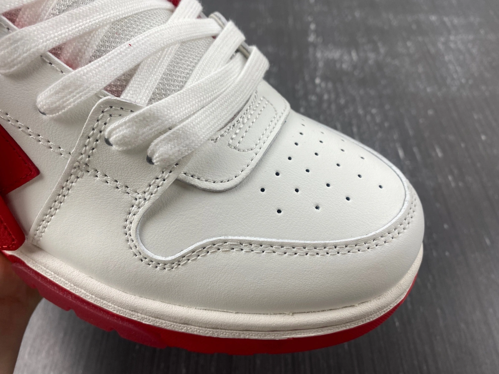 OWT  OUT OF OFFICE SNEAKERS