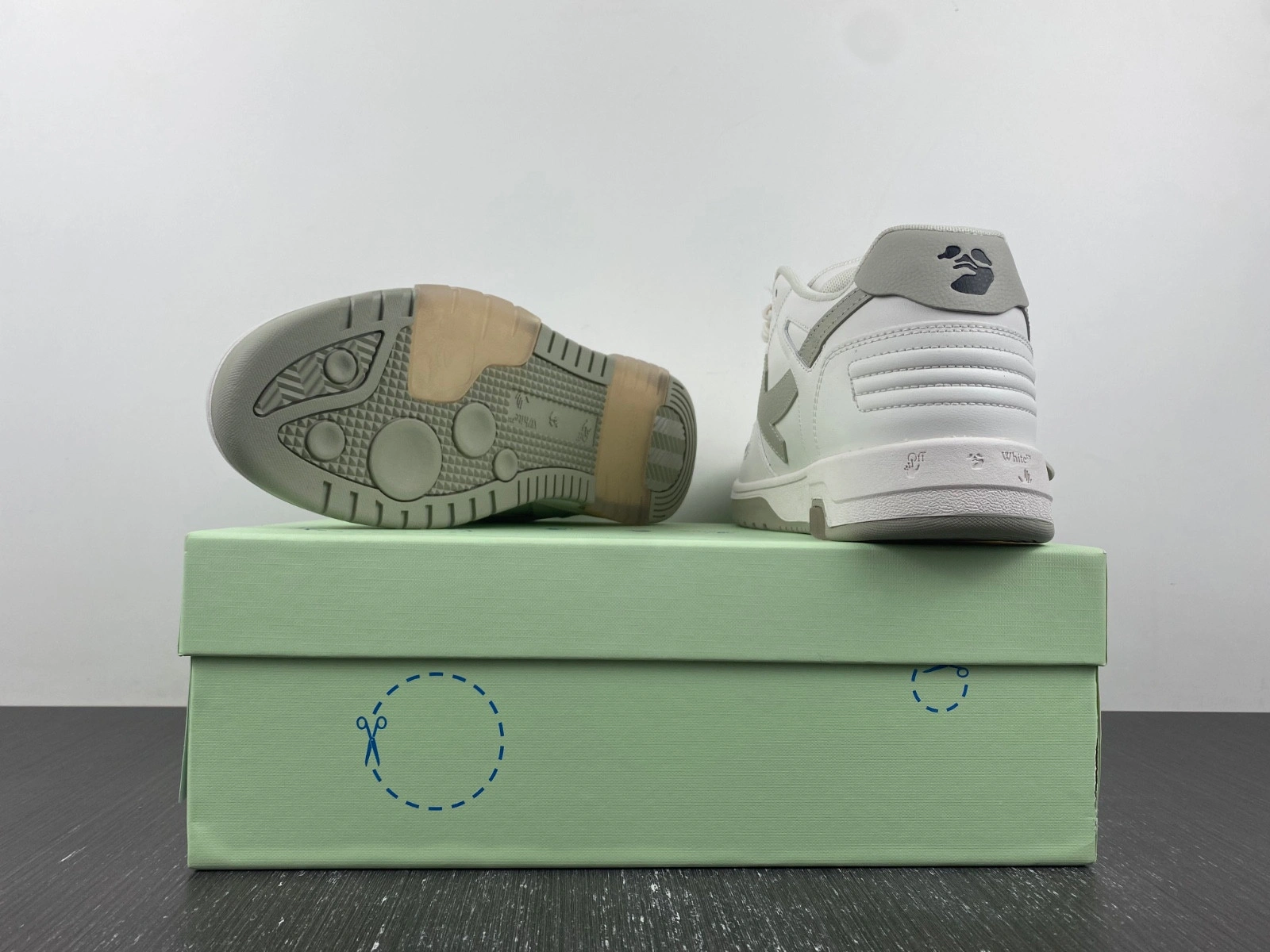 OWT  OUT OF OFFICE SNEAKERS