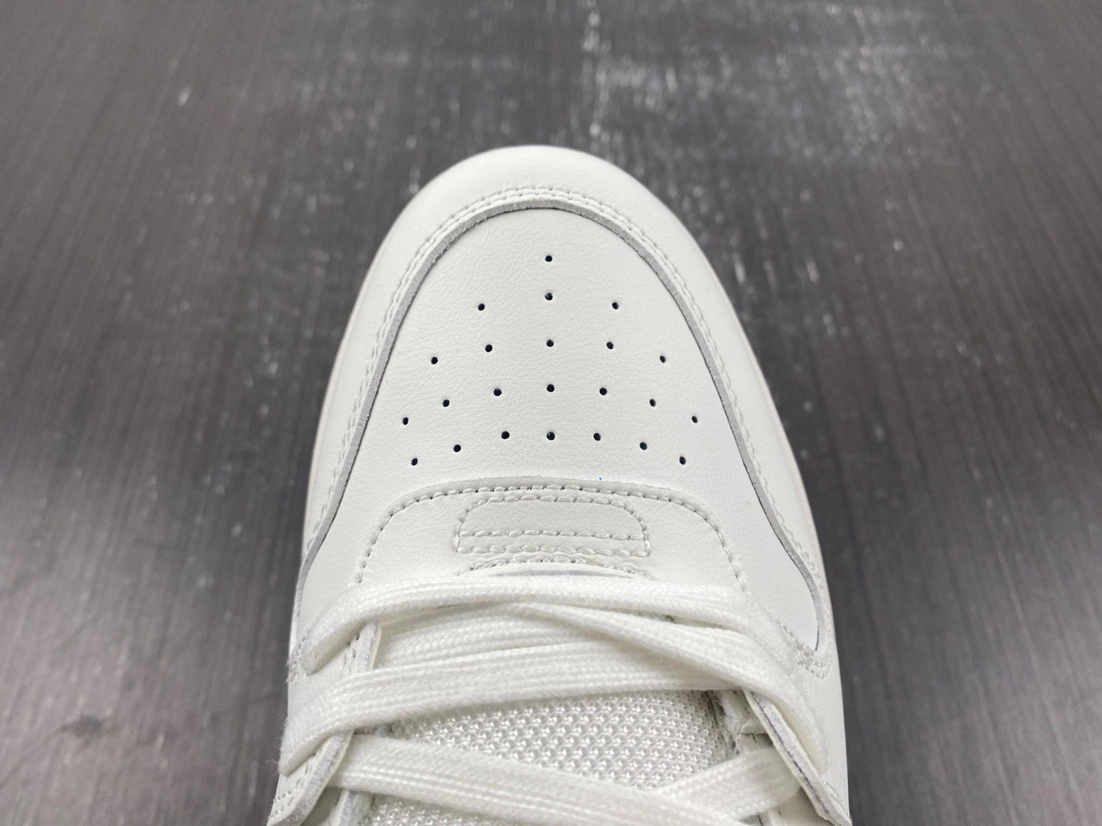 OWT  OUT OF OFFICE SNEAKERS