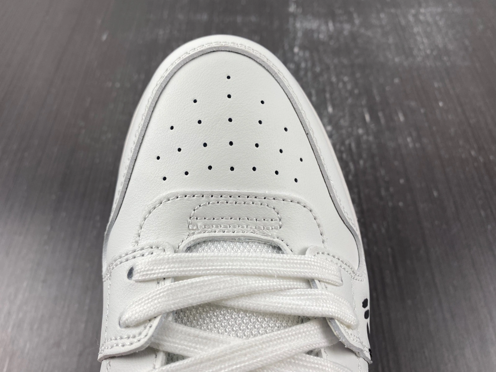 OWT  OUT OF OFFICE SNEAKERS