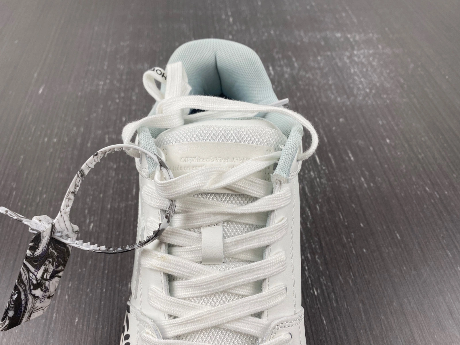 OWT  OUT OF OFFICE SNEAKERS