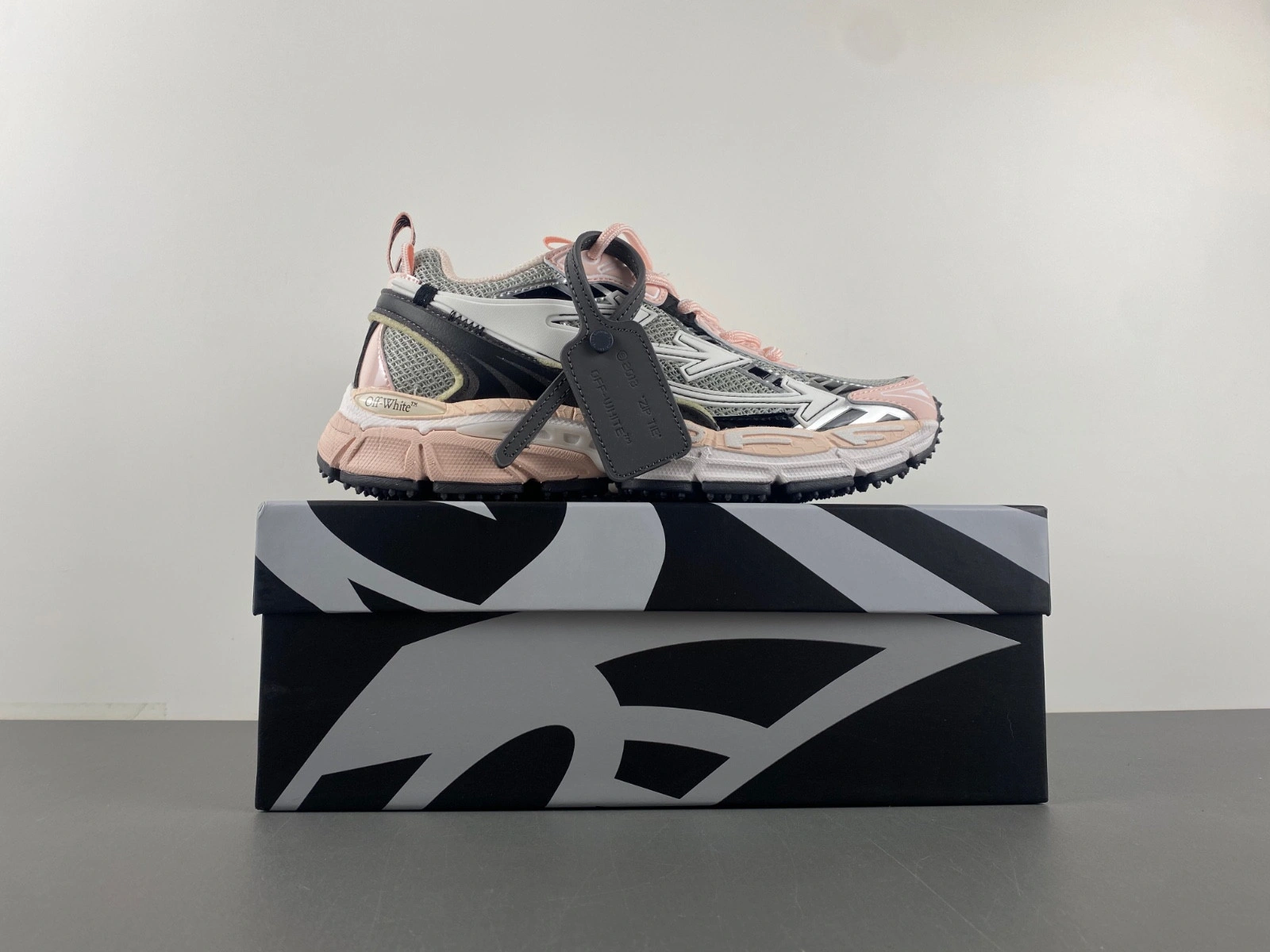OWT 19FW Be right back SNEAKERS