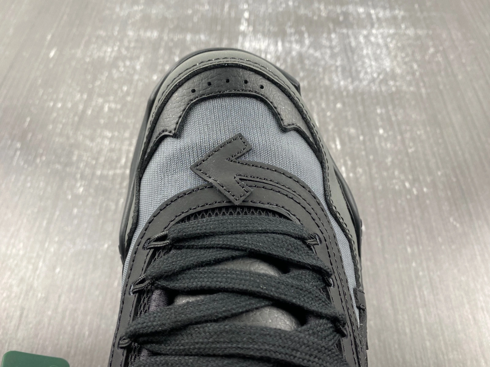 OWT 19FW ODSY-1000 SNEAKERS