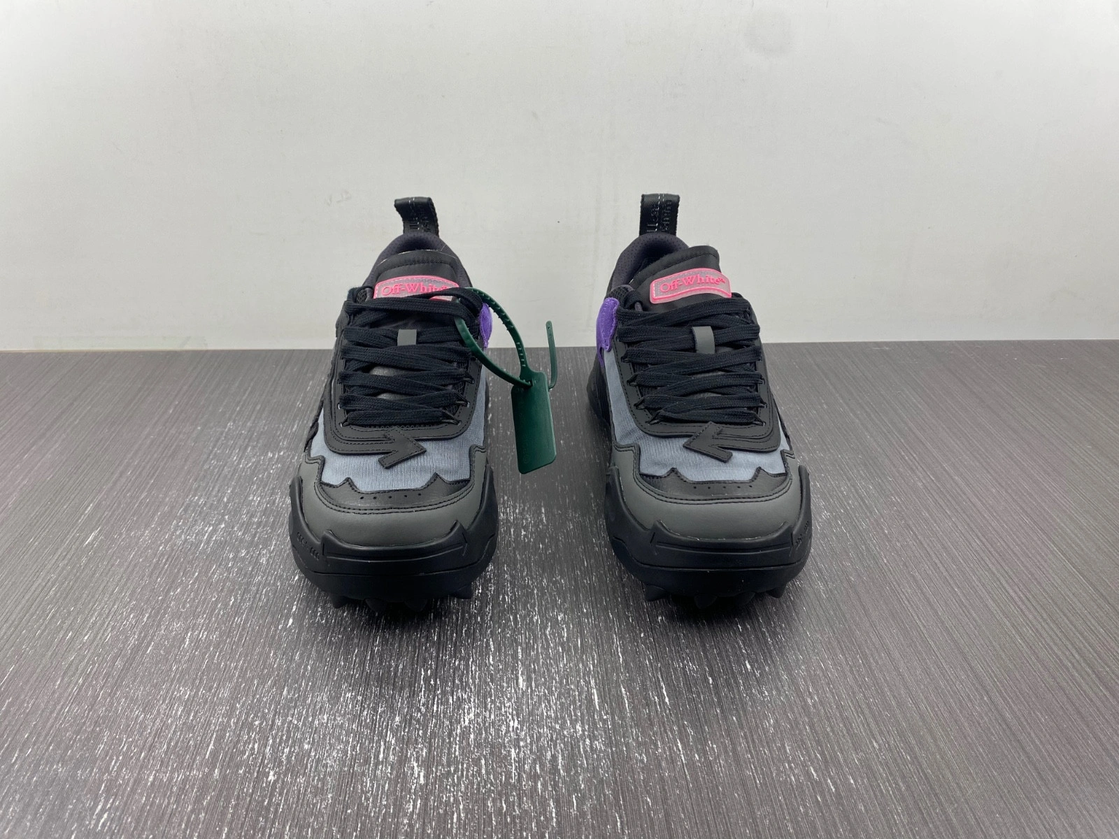 OWT 19FW ODSY-1000 SNEAKERS