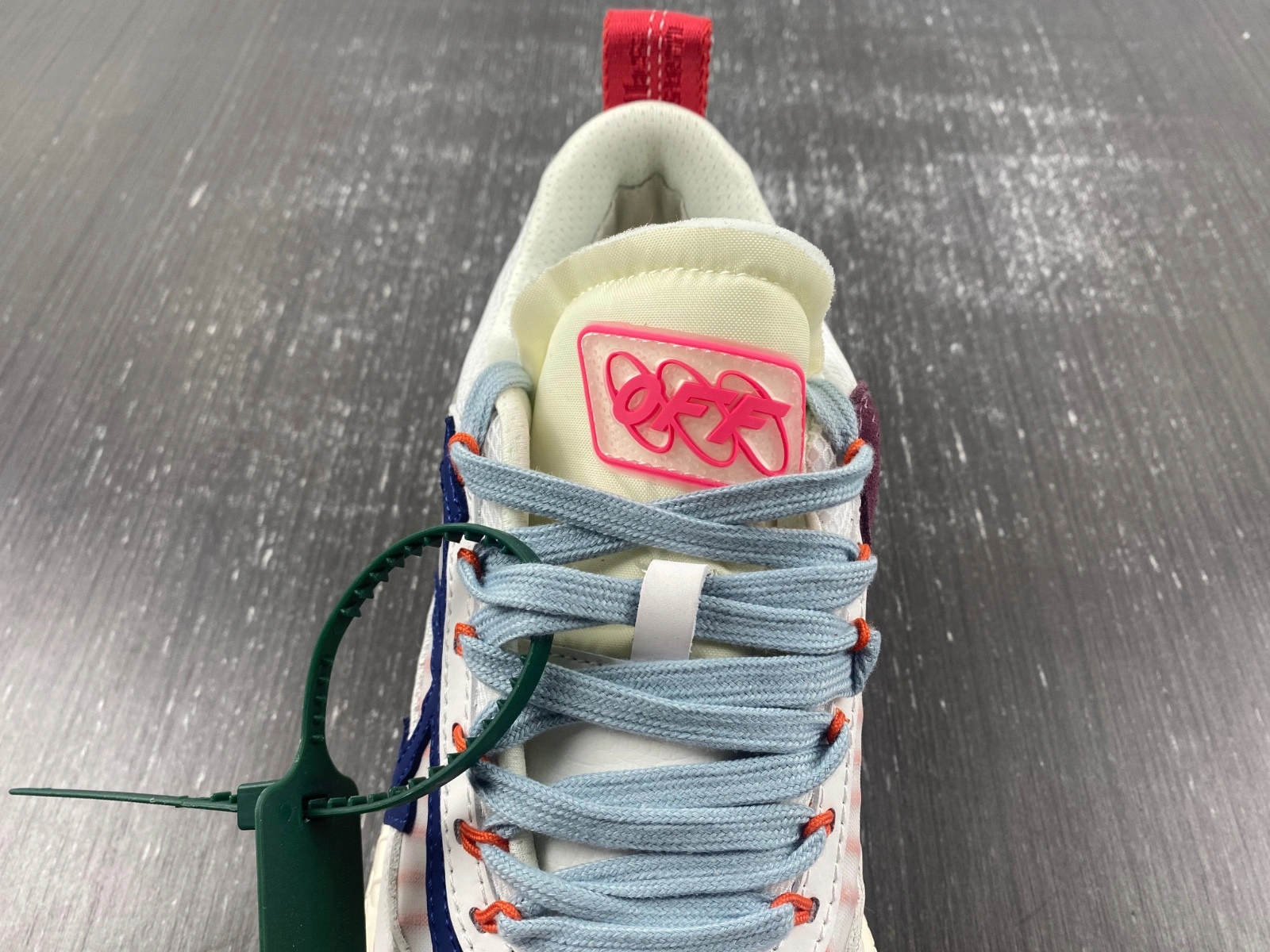 OWT 19FW ODSY-1000 SNEAKERS