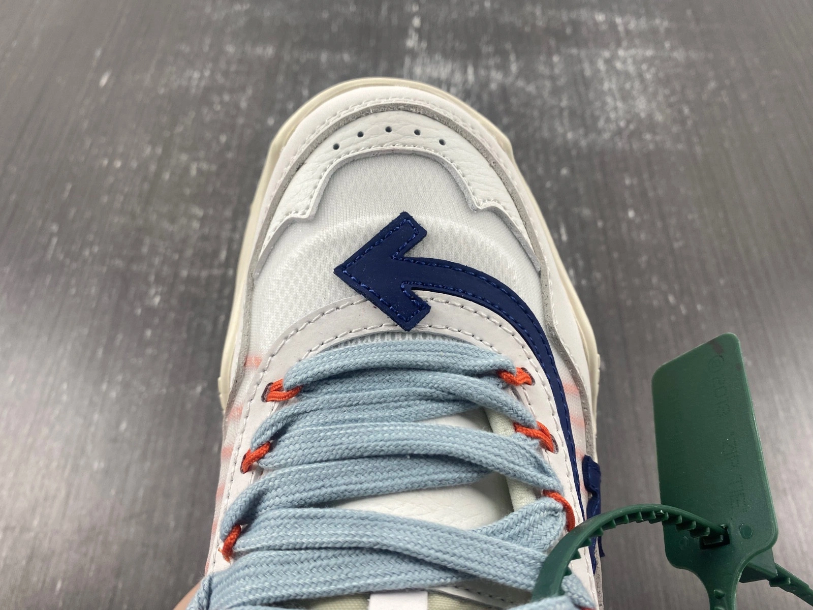 OWT 19FW ODSY-1000 SNEAKERS