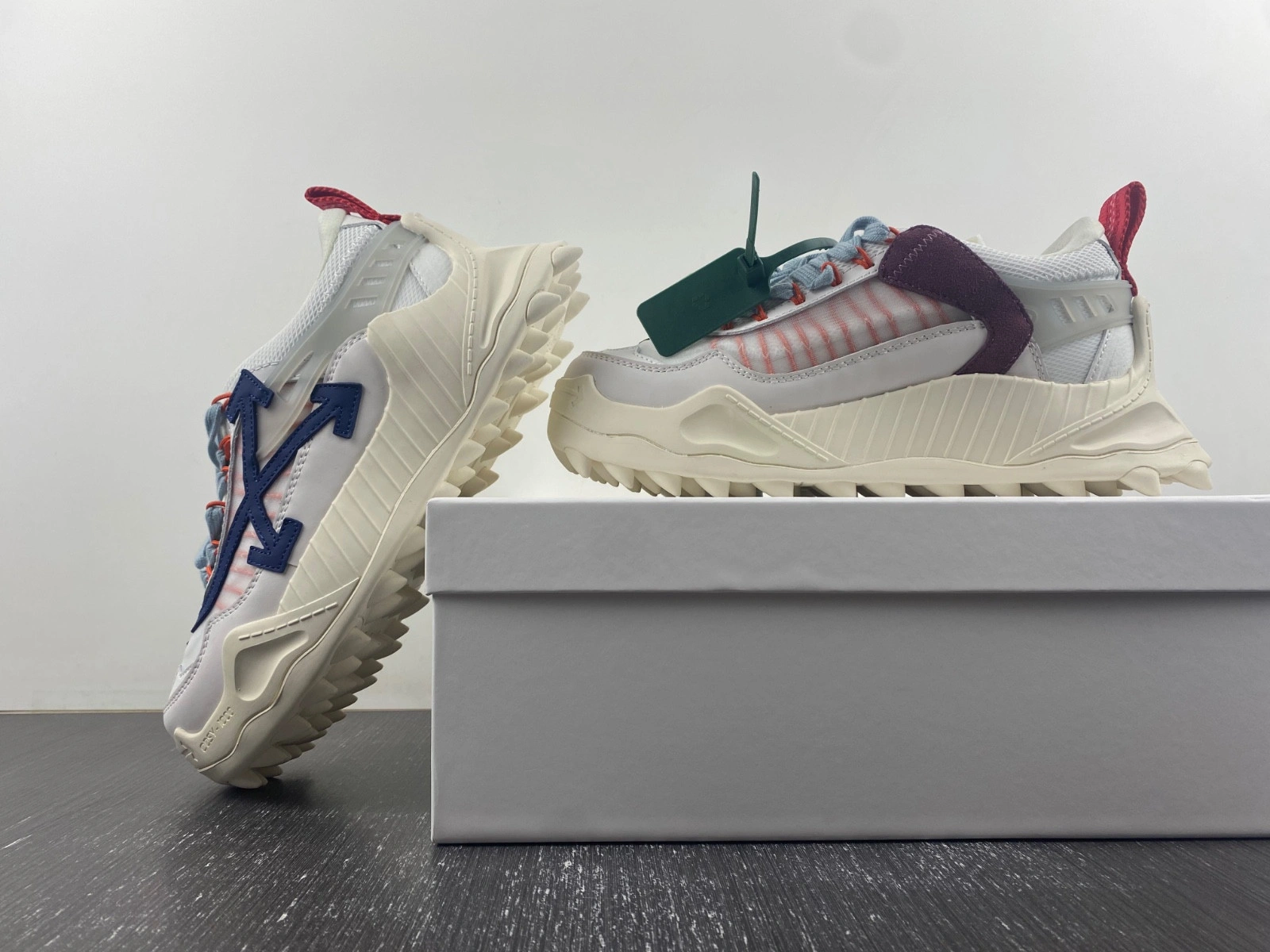OWT 19FW ODSY-1000 SNEAKERS