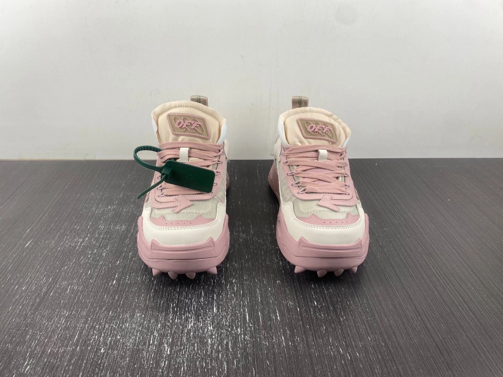 OWT 19FW ODSY-1000 SNEAKERS