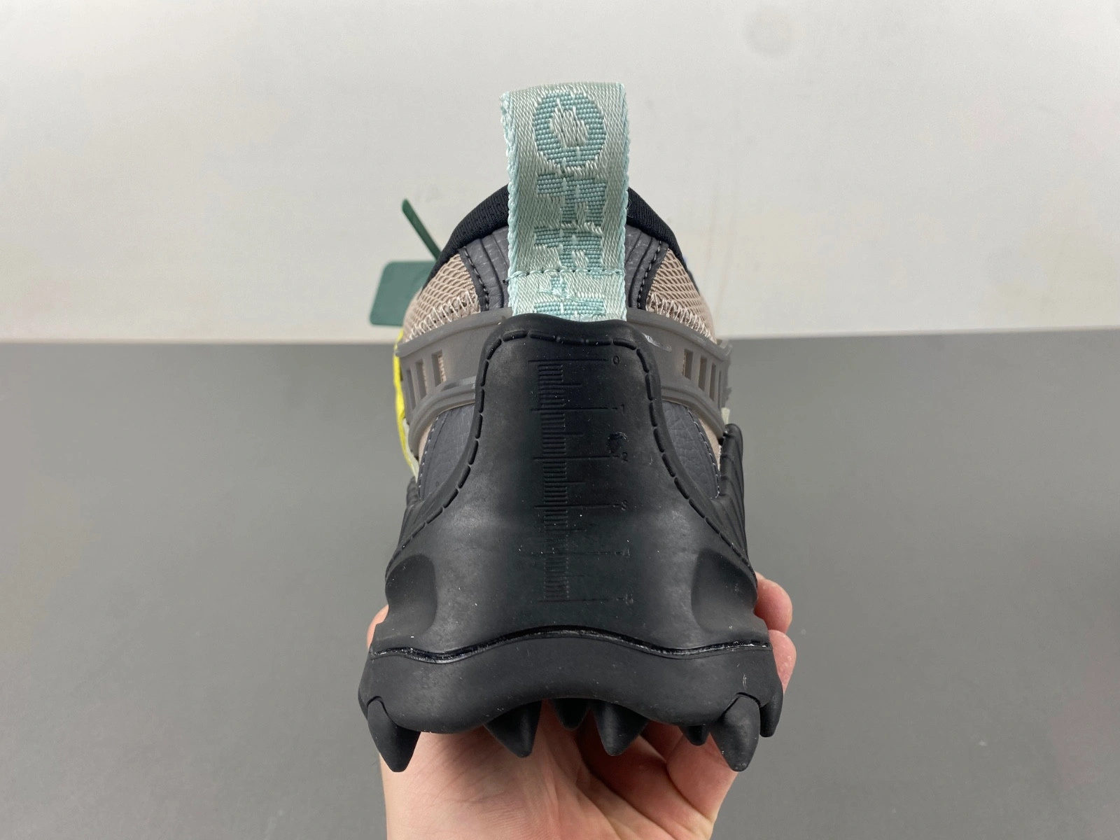 OWT 19FW ODSY-1000 SNEAKERS