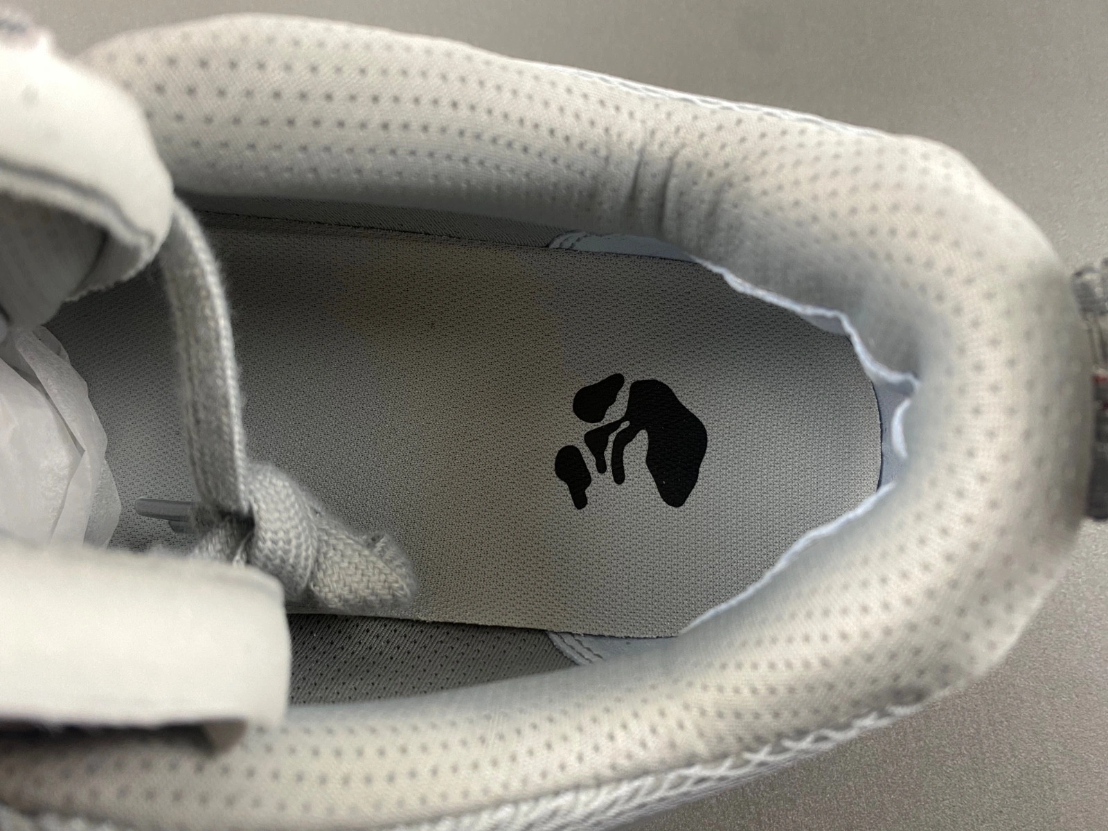 OWT 19FW ODSY-1000 SNEAKERS
