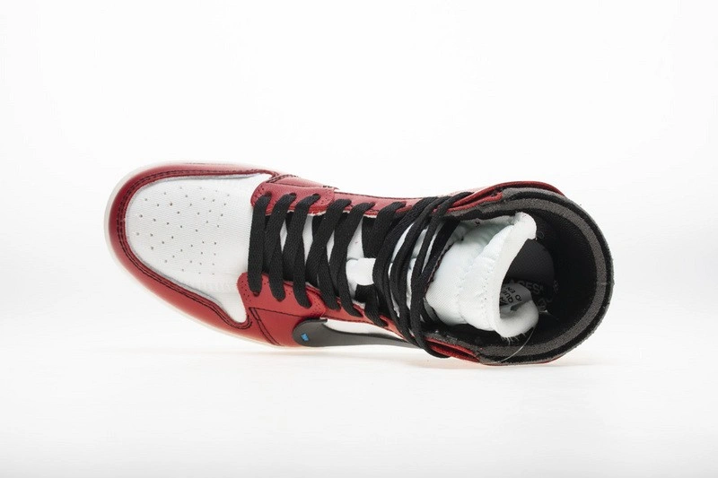 OWT NIKE Air Jordan 1 retro chicago  AA3834-101