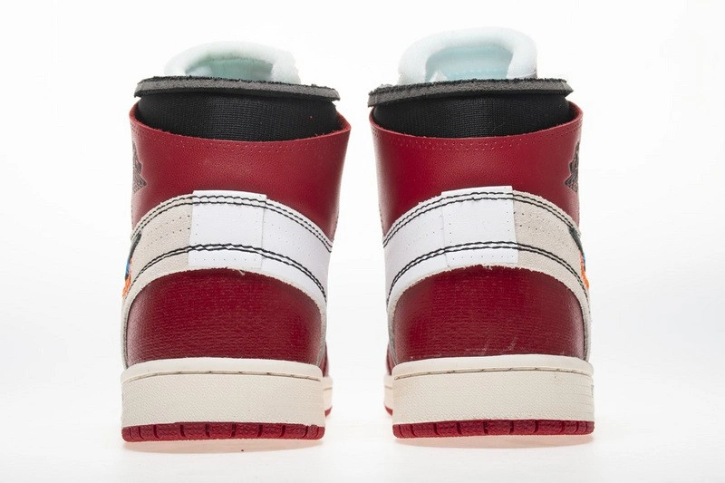 OWT NIKE Air Jordan 1 retro chicago  AA3834-101