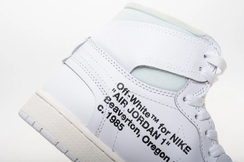 OWT NIKE Air Jordan 1 retro high White  AQ0818-100