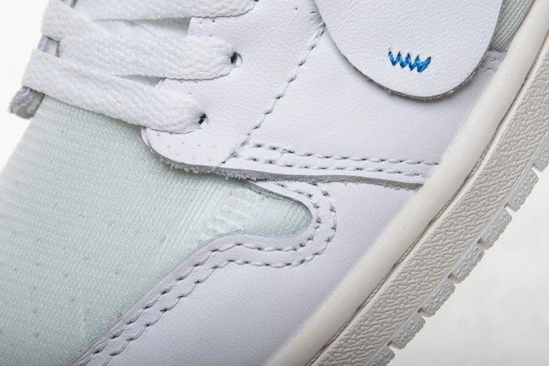 OWT NIKE Air Jordan 1 retro high White  AQ0818-100