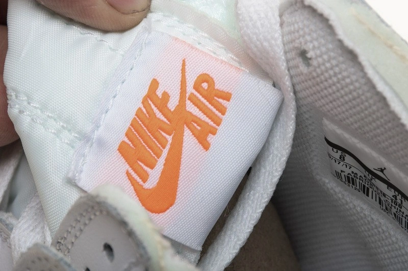 OWT NIKE Air Jordan 1 retro high White  AQ0818-100