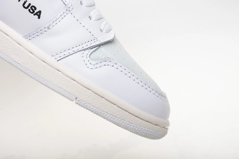 OWT NIKE Air Jordan 1 retro high White  AQ0818-100