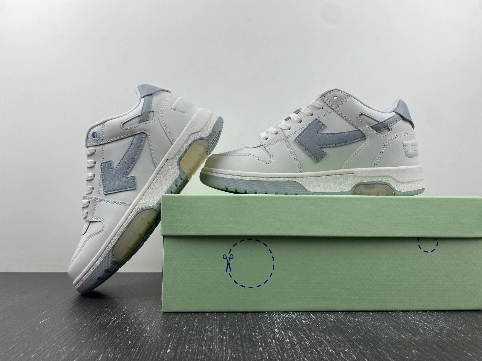 OWT OUT OF OFFICE SNEAKERS