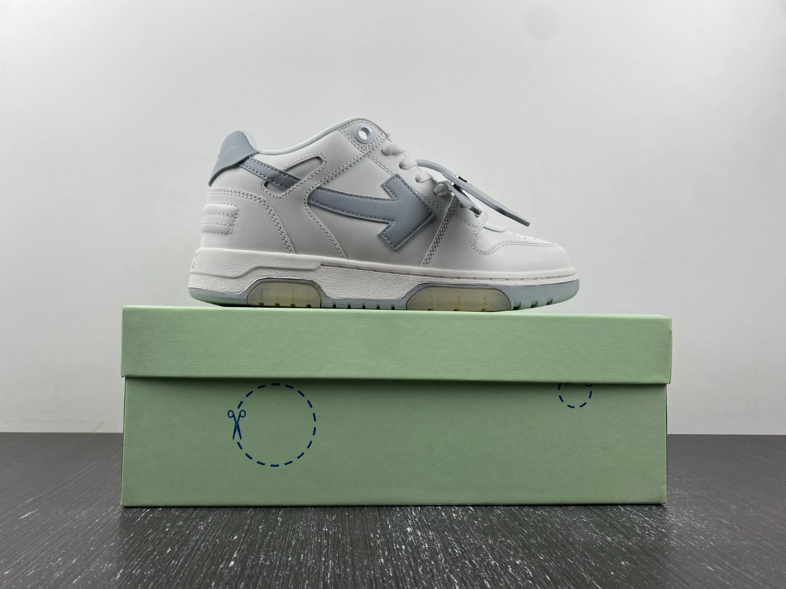 OWT OUT OF OFFICE SNEAKERS