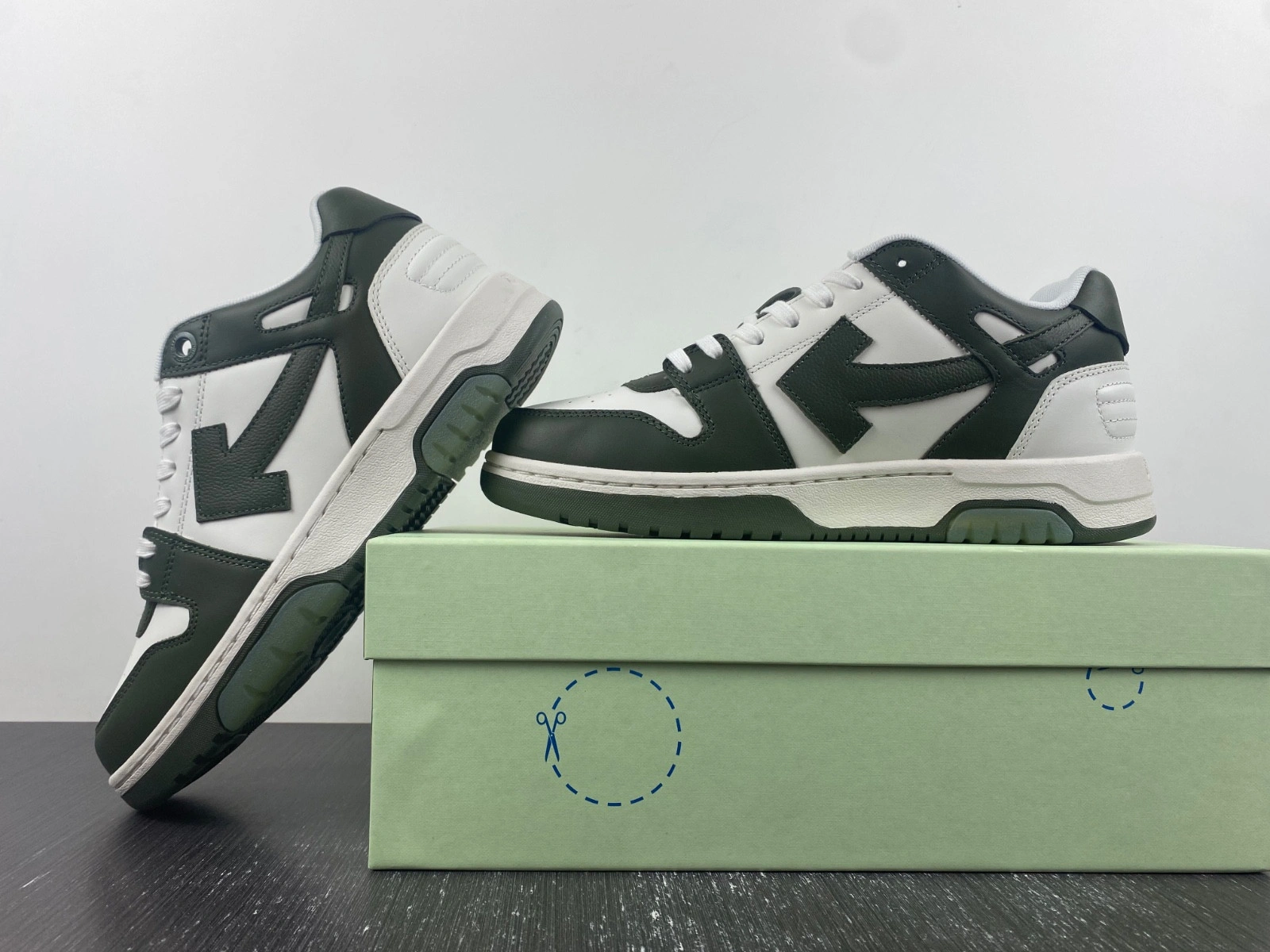 OWT OUT OF OFFICE SNEAKERS