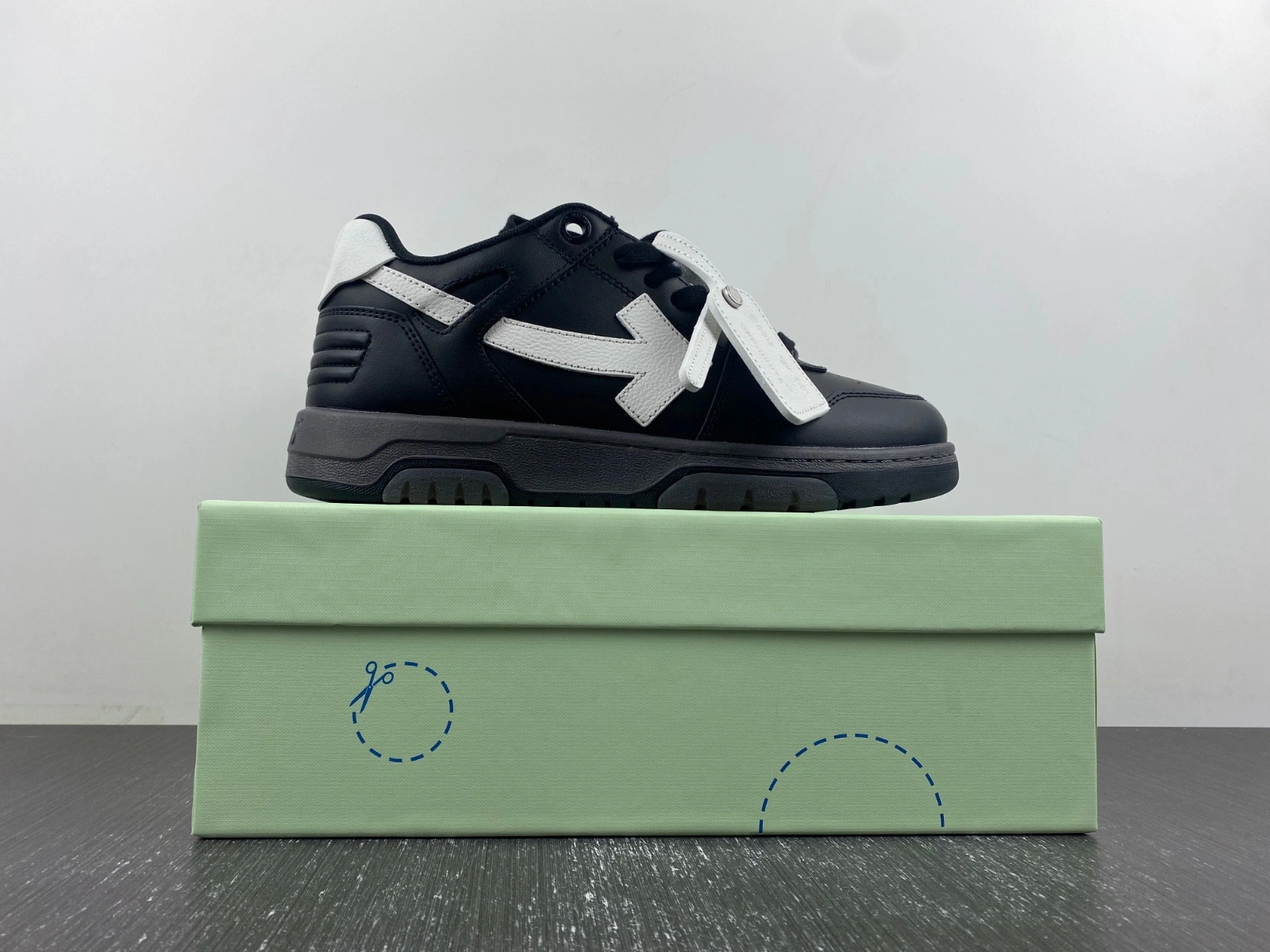 OWT OUT OF OFFICE SNEAKERS