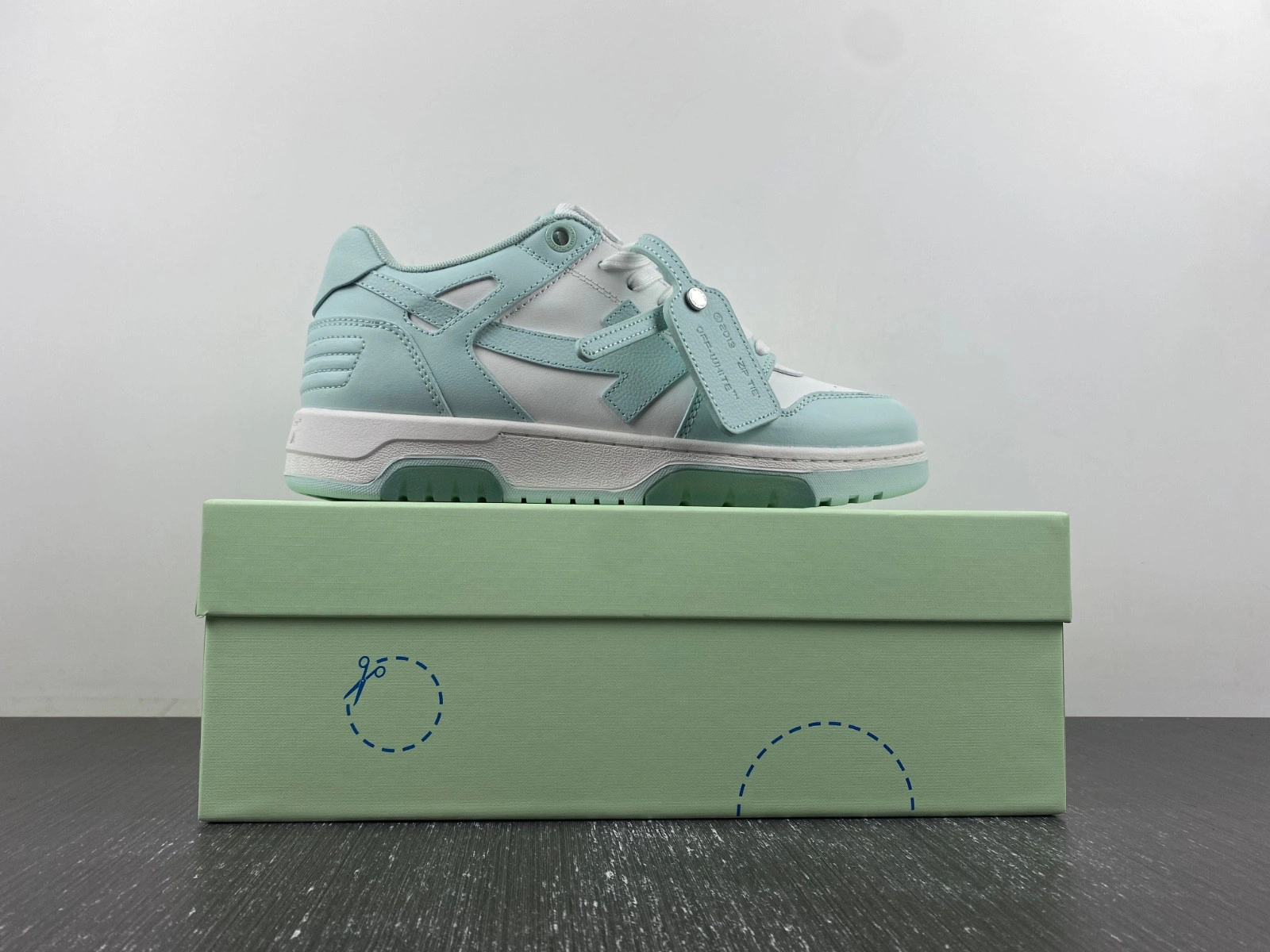 OWT OUT OF OFFICE SNEAKERS