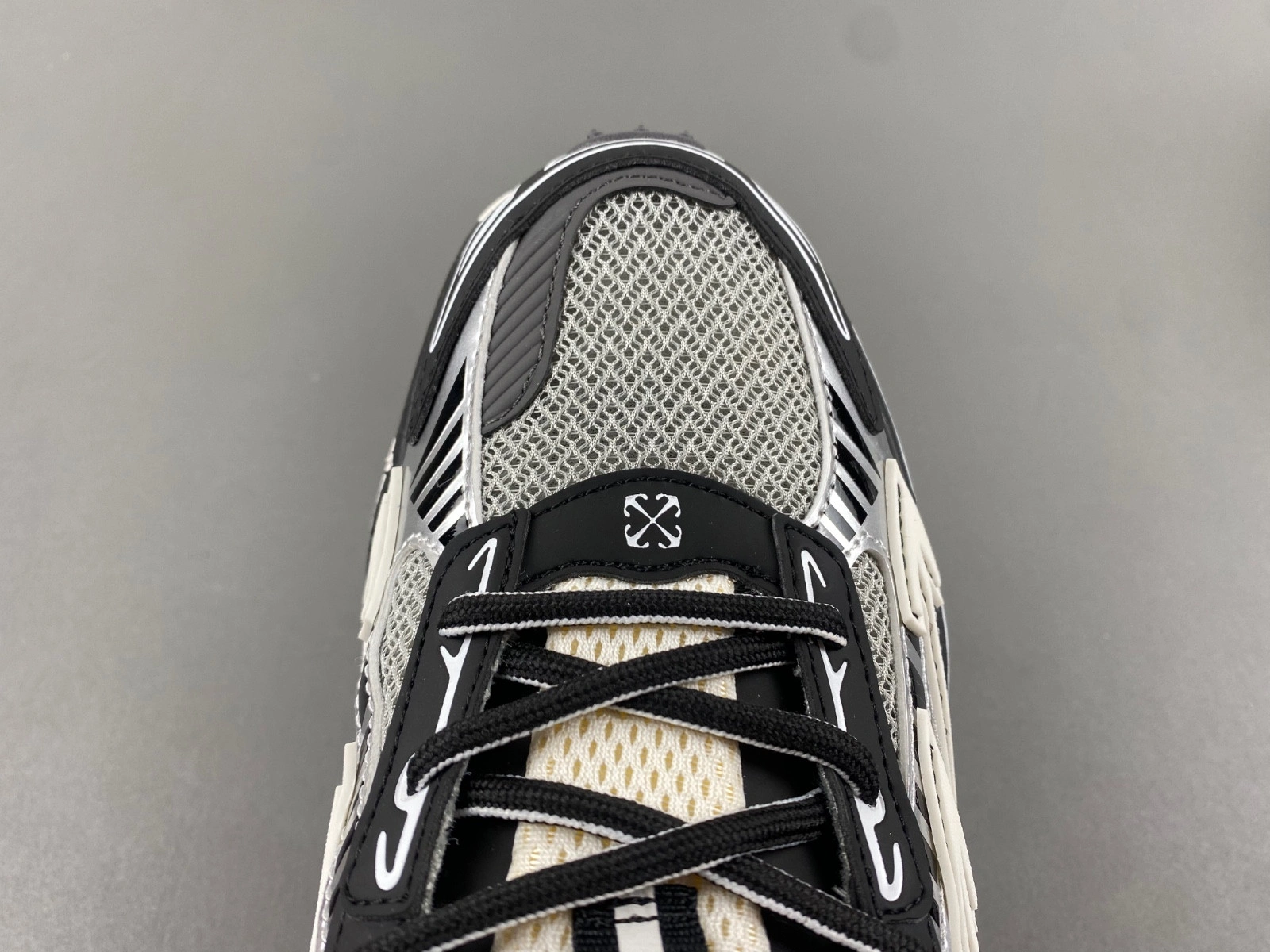 OWT OW BE RIGHT BACK SNEAKERS