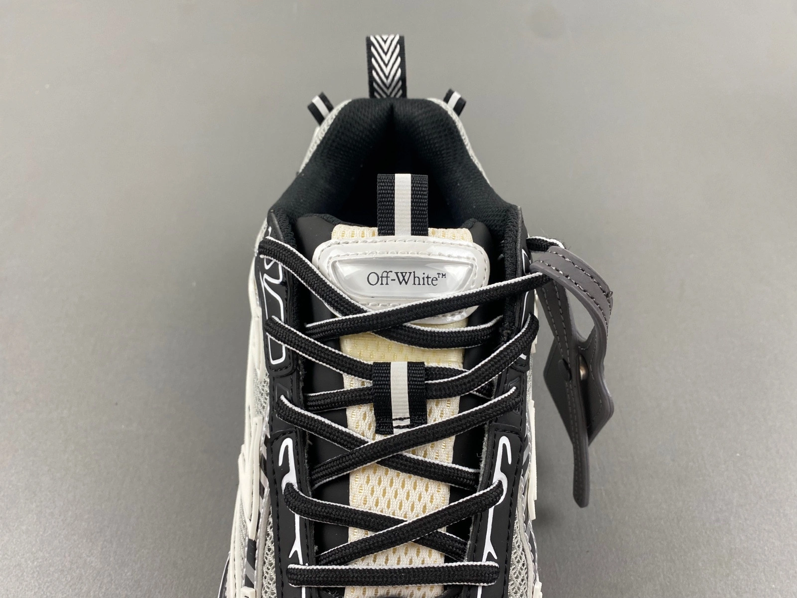 OWT OW BE RIGHT BACK SNEAKERS