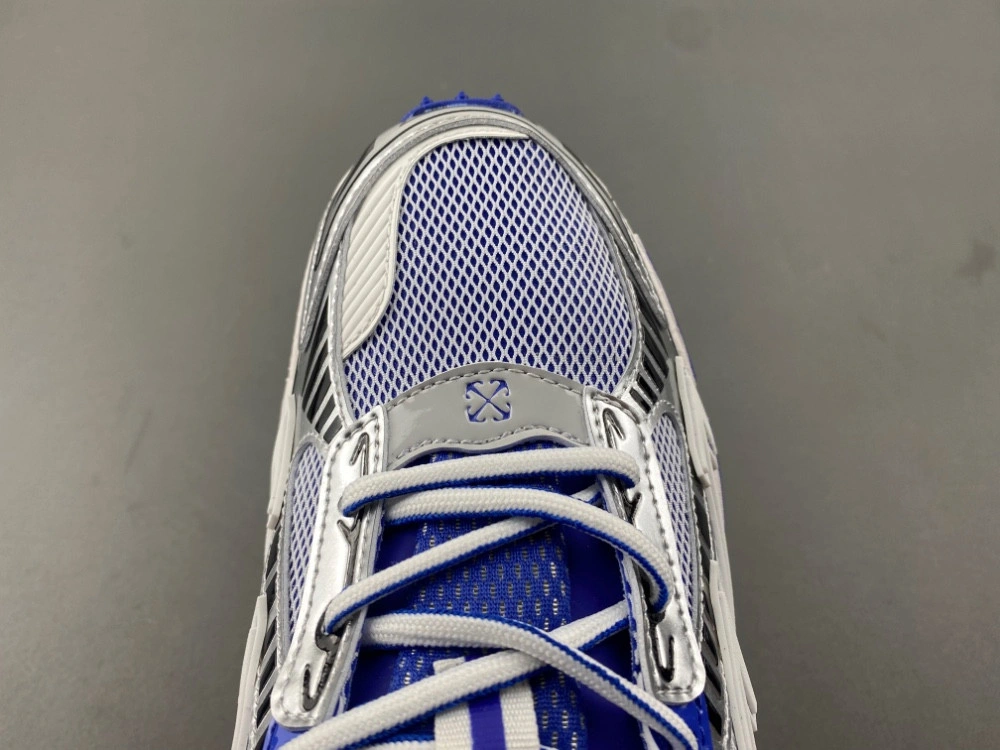 OWT Ow Be Right Back Sneakers
