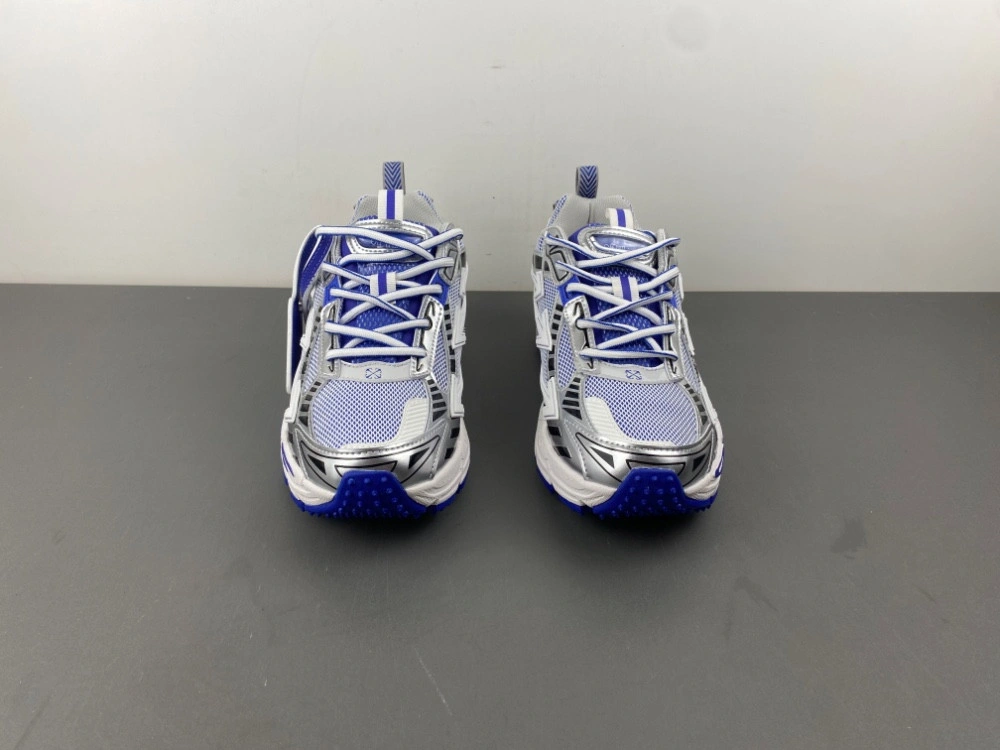 OWT Ow Be Right Back Sneakers