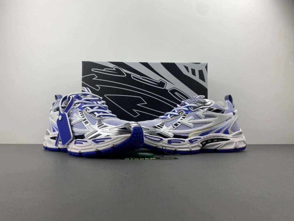 OWT Ow Be Right Back Sneakers