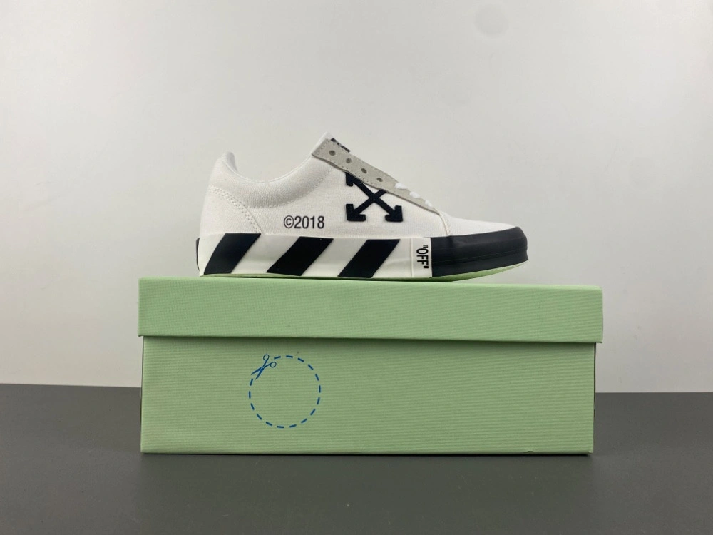 OWT c o Virgil Abloh Vulc Low Top Sneaker