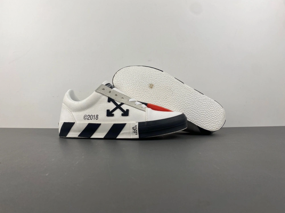 OWT c o Virgil Abloh Vulc Low Top Sneaker