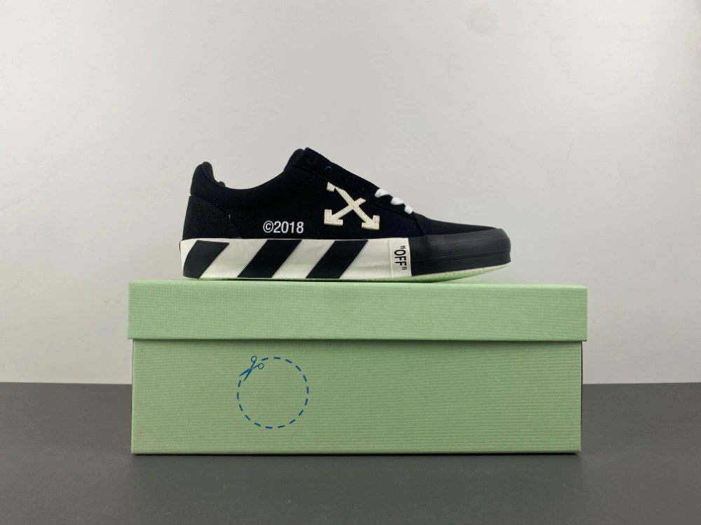 OWT c o Virgil Abloh Vulc Low Top Sneaker