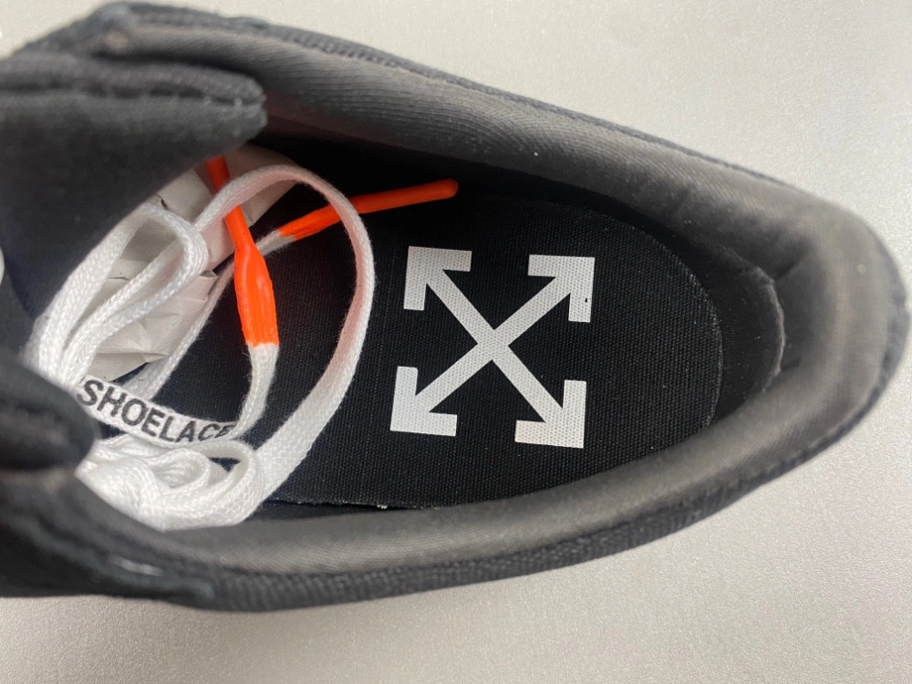 OWT c o Virgil Abloh Vulc Low Top Sneaker