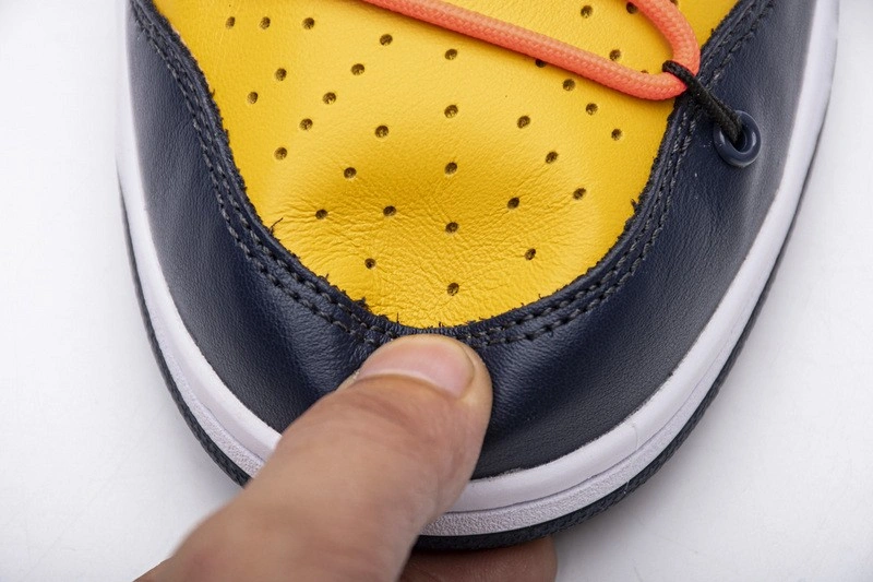 OWTx Nike Dunk SB Low White Michigan  CT0856-700