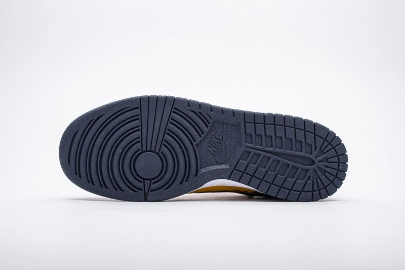 OWTx Nike Dunk SB Low White Michigan  CT0856-700