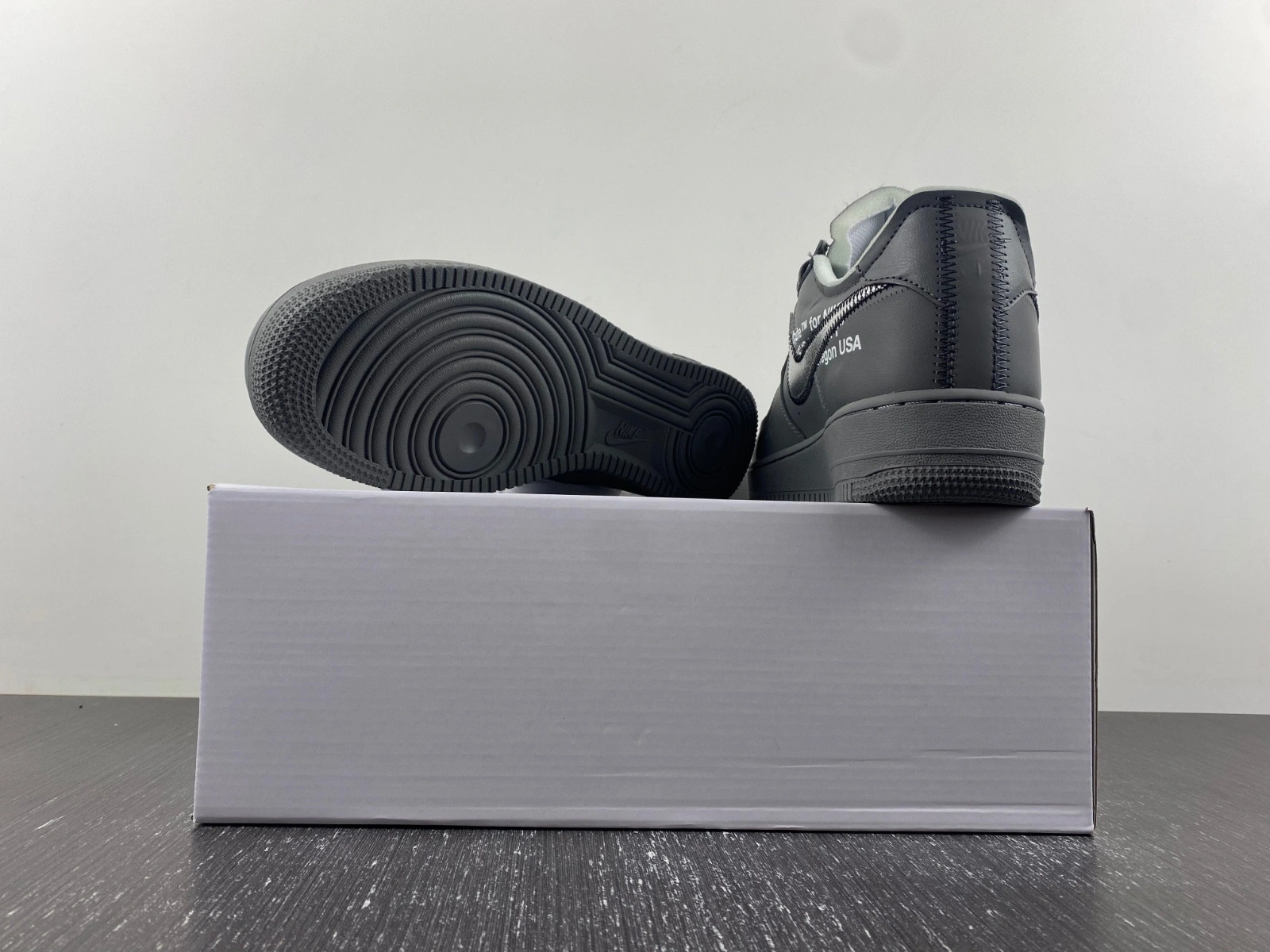 Off-White™ x Nike Air Force 1  DX1419-500