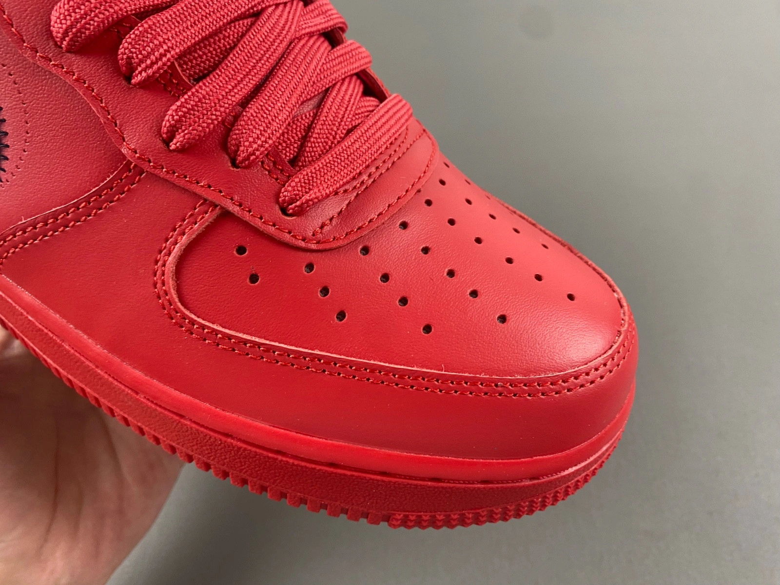 Off White x Nike Air Force 1 Red  AO4297-600
