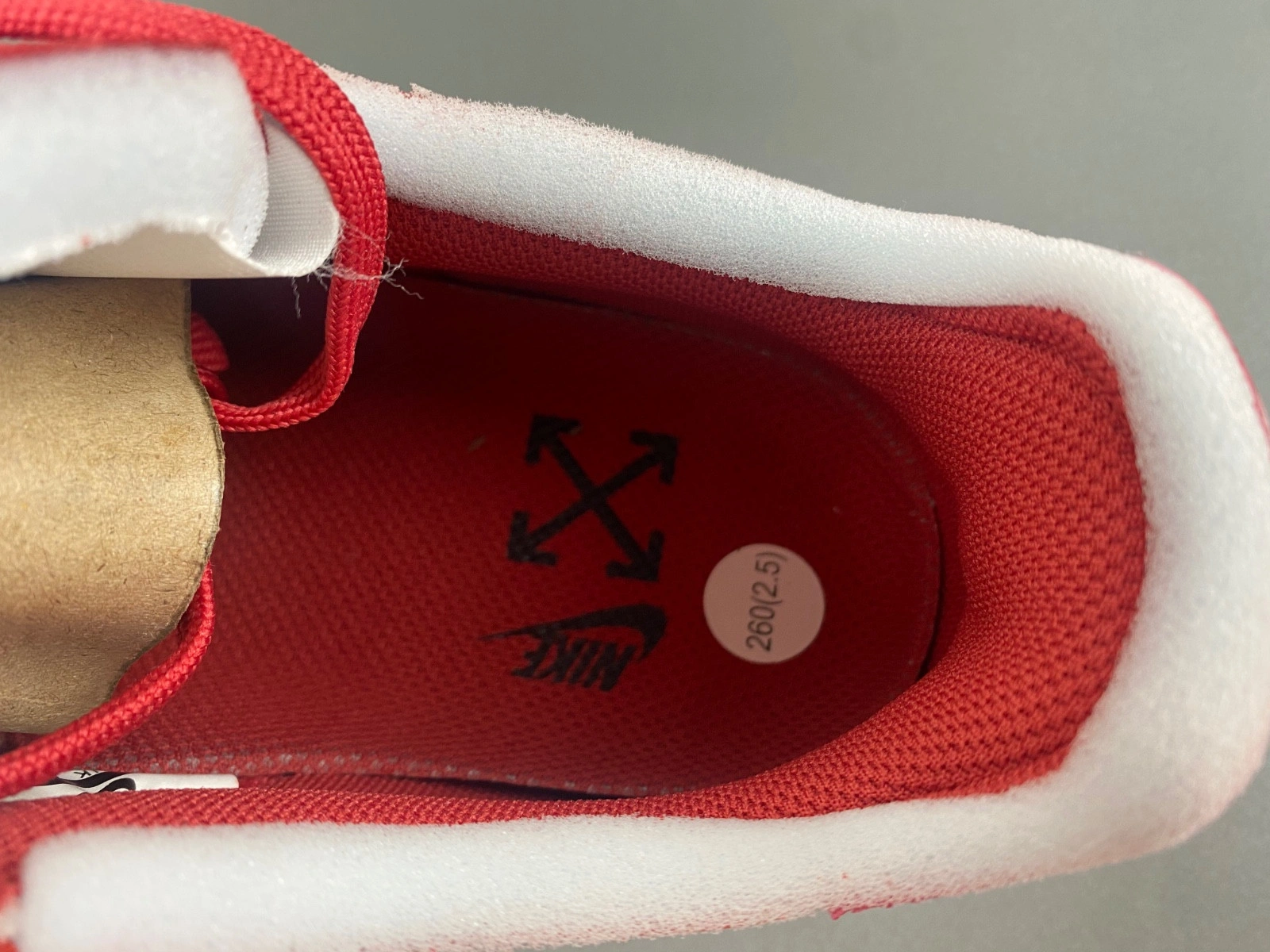Off White x Nike Air Force 1 Red  AO4297-600