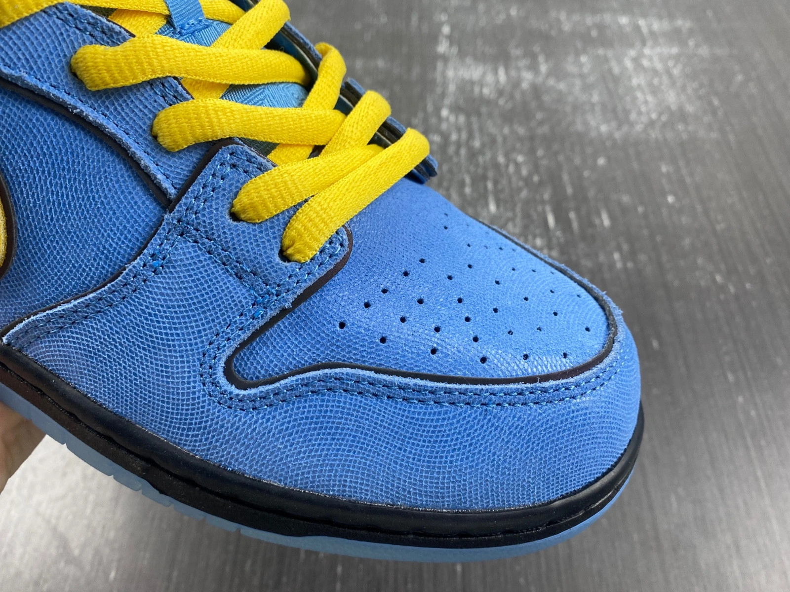 Powerpuff Girls x Nike SB Dunk Low 