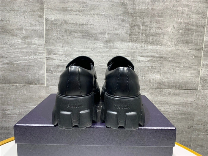 Pra leather shoes