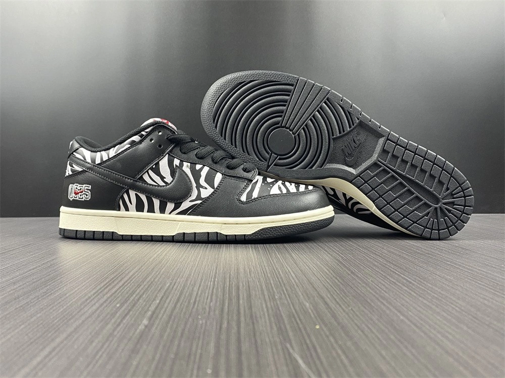 Quartersnacks x NK SB Dunk 