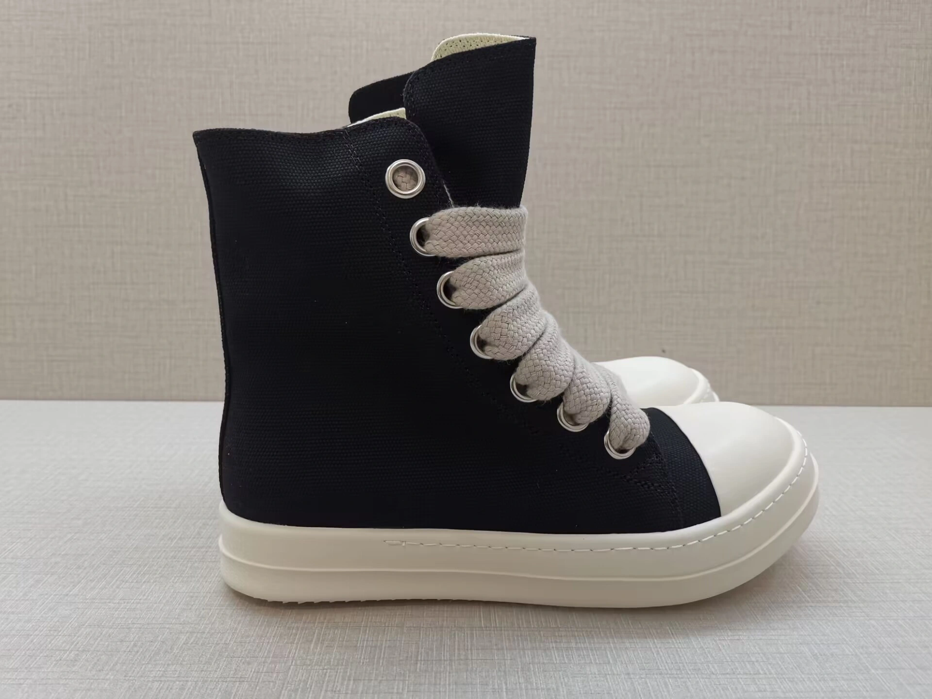 Rick ROwens Sneaker