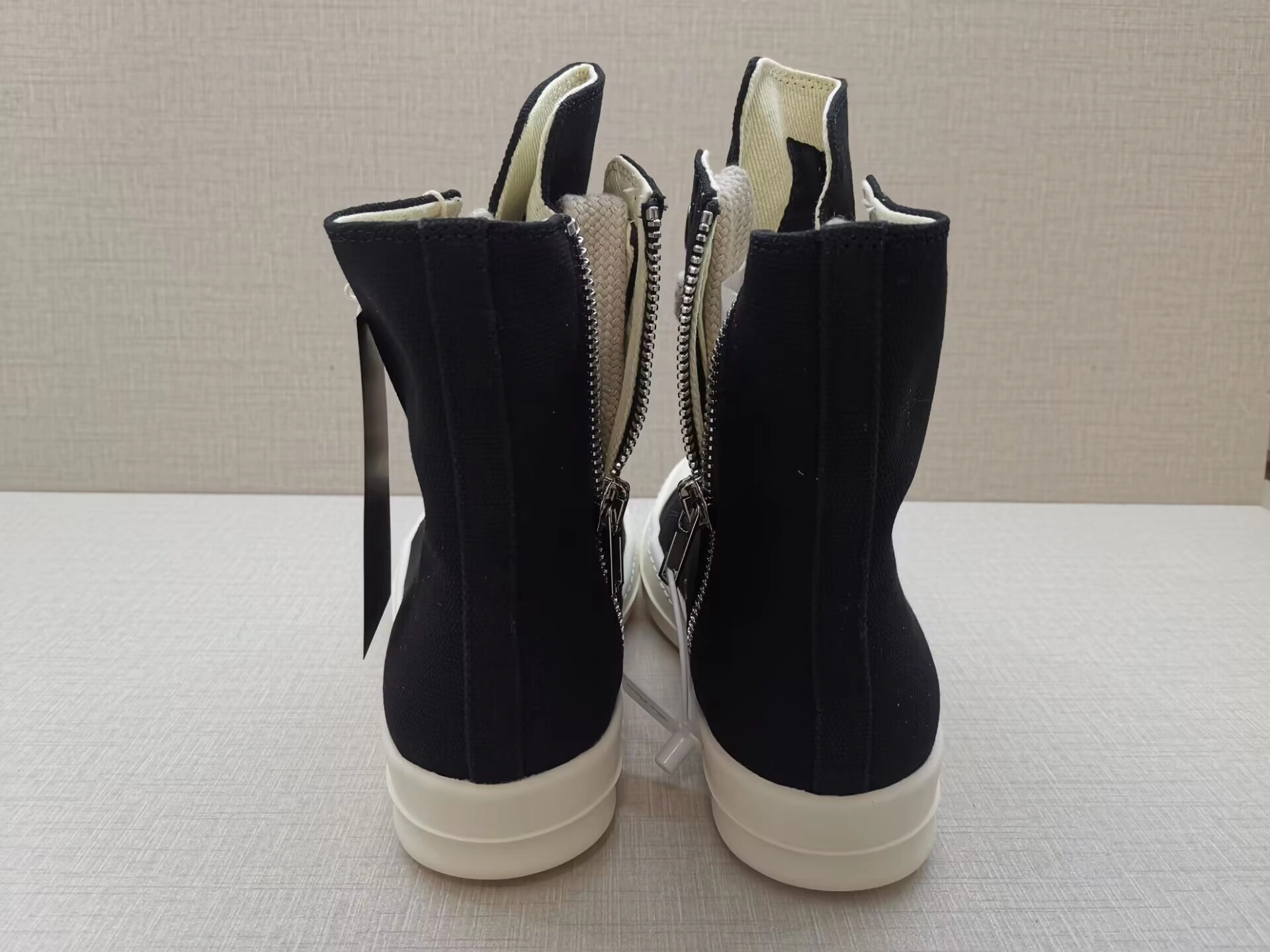Rick ROwens Sneaker