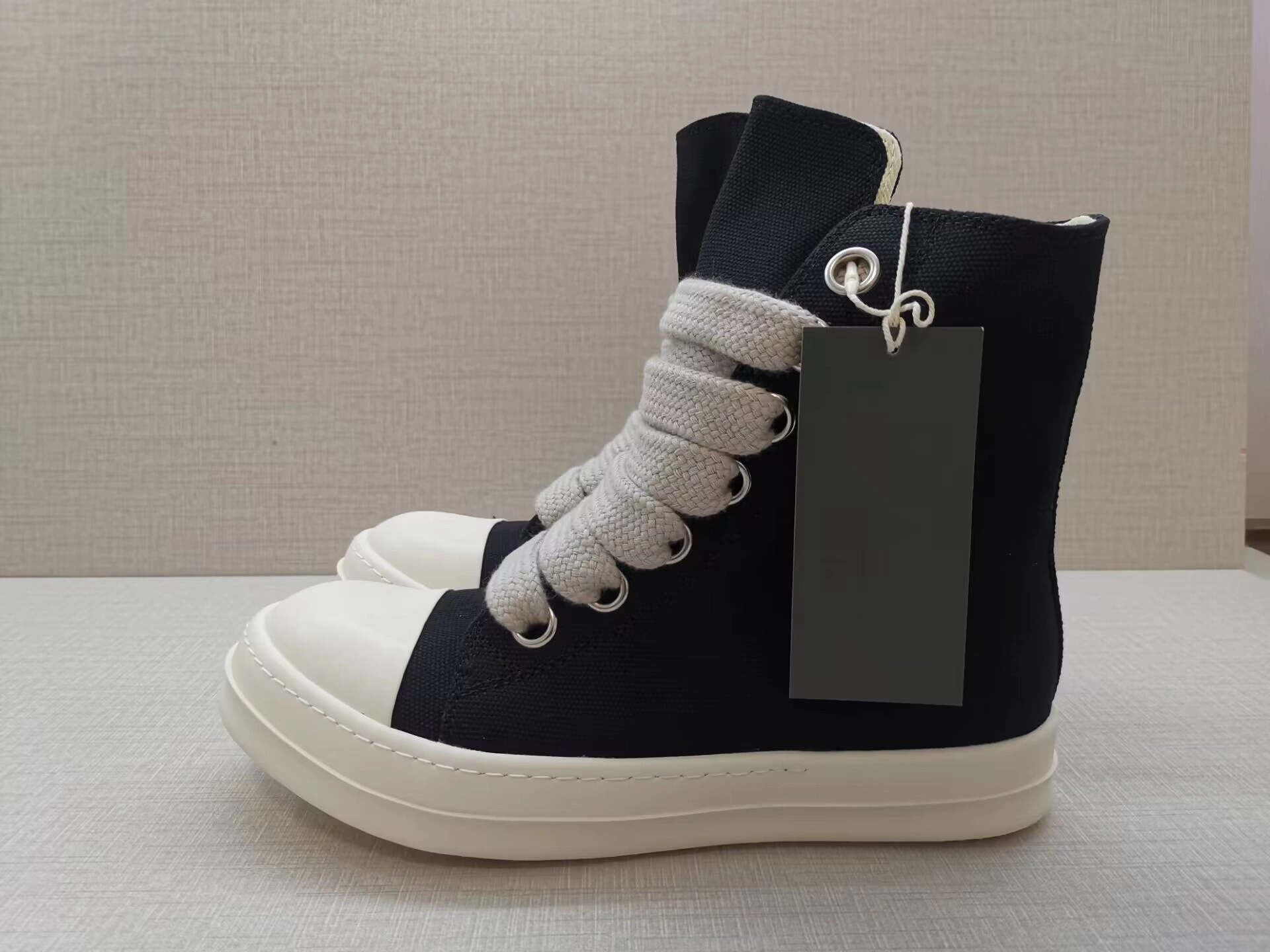 Rick ROwens Sneaker